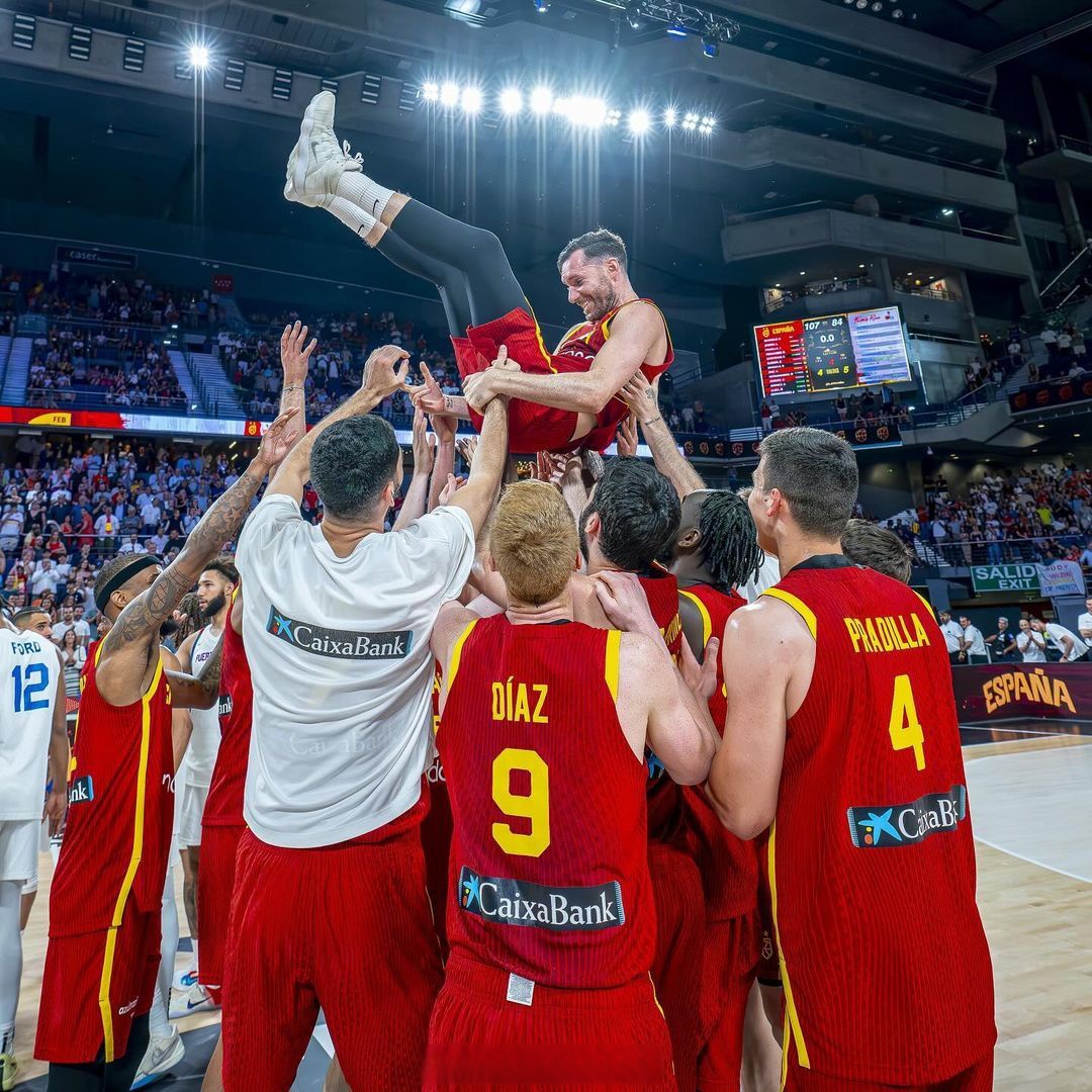 开云官方国际比赛日体能课后;芝加哥公牛临场应变备战法国杯;气氛紧张;赛程密集仍需轮换的简单介绍